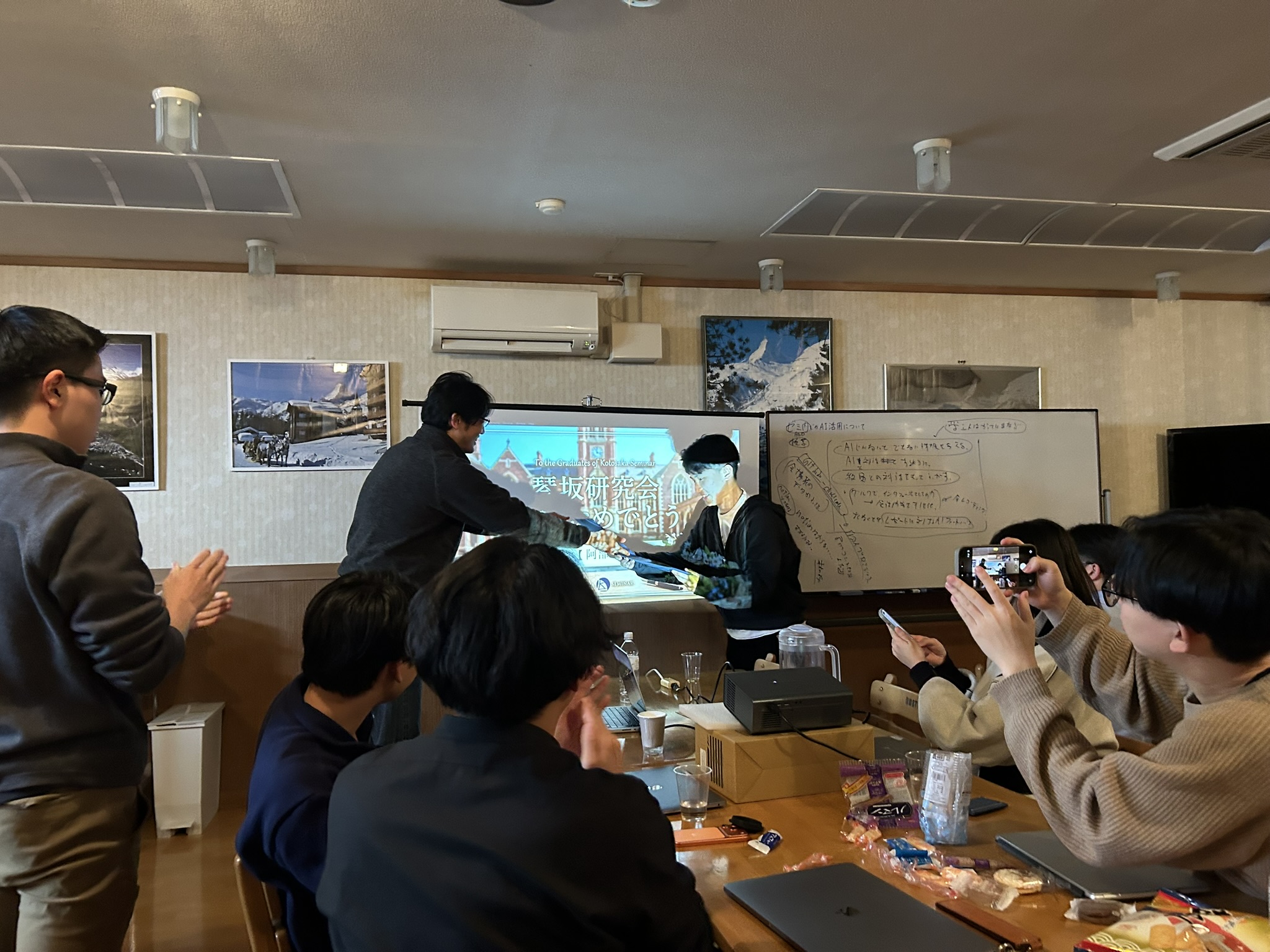 新潟県妙高市・慶應赤倉山荘での2025年度琴坂研究会 冬合宿の集合写真
