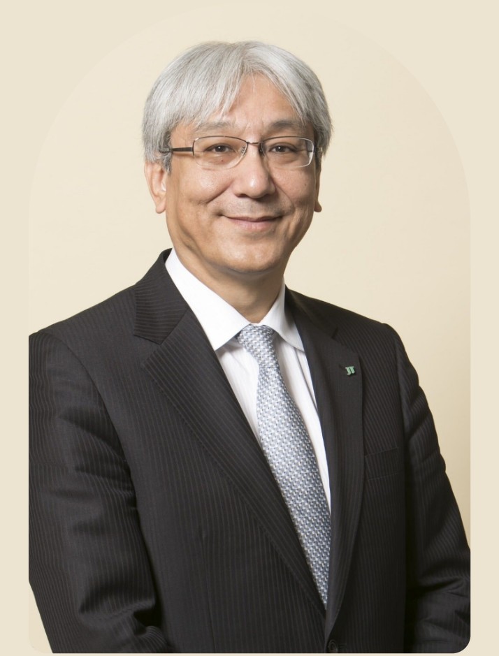 日本たばこ産業株式会社 社友の岩井睦雄氏。